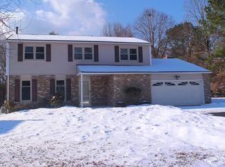 12 Gates Cir, Hockessin, DE 19707