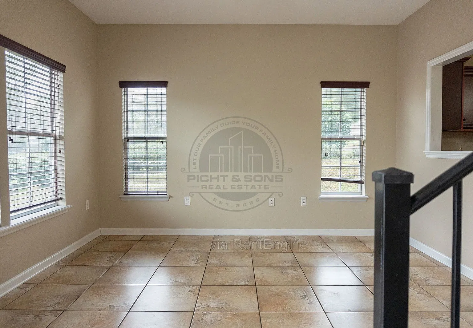 3 bed, 3.5 bath, 1802 sqft, $1,750 — Photo 2