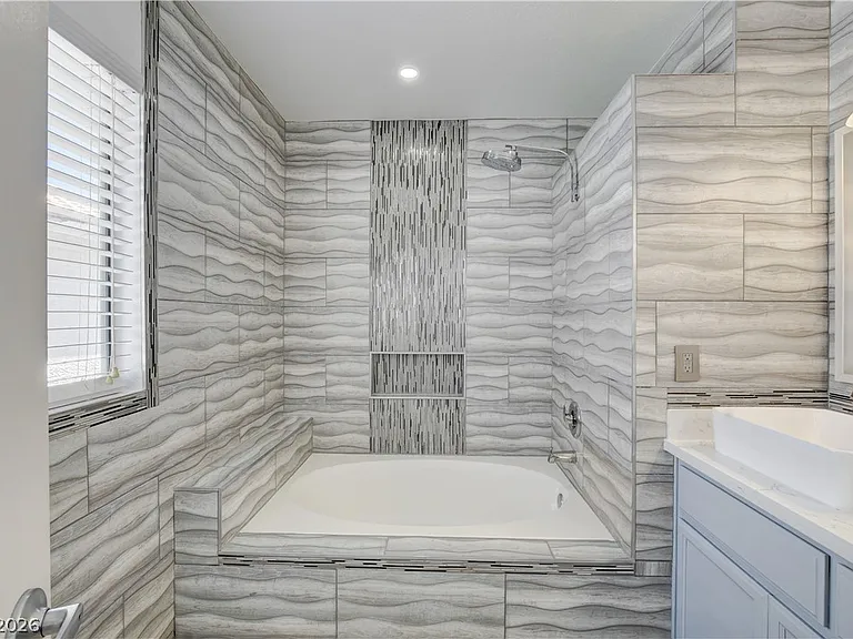 3557 Sedwick Dr — Photo 29