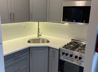 17-19 68th St, Guttenberg, NJ 07093