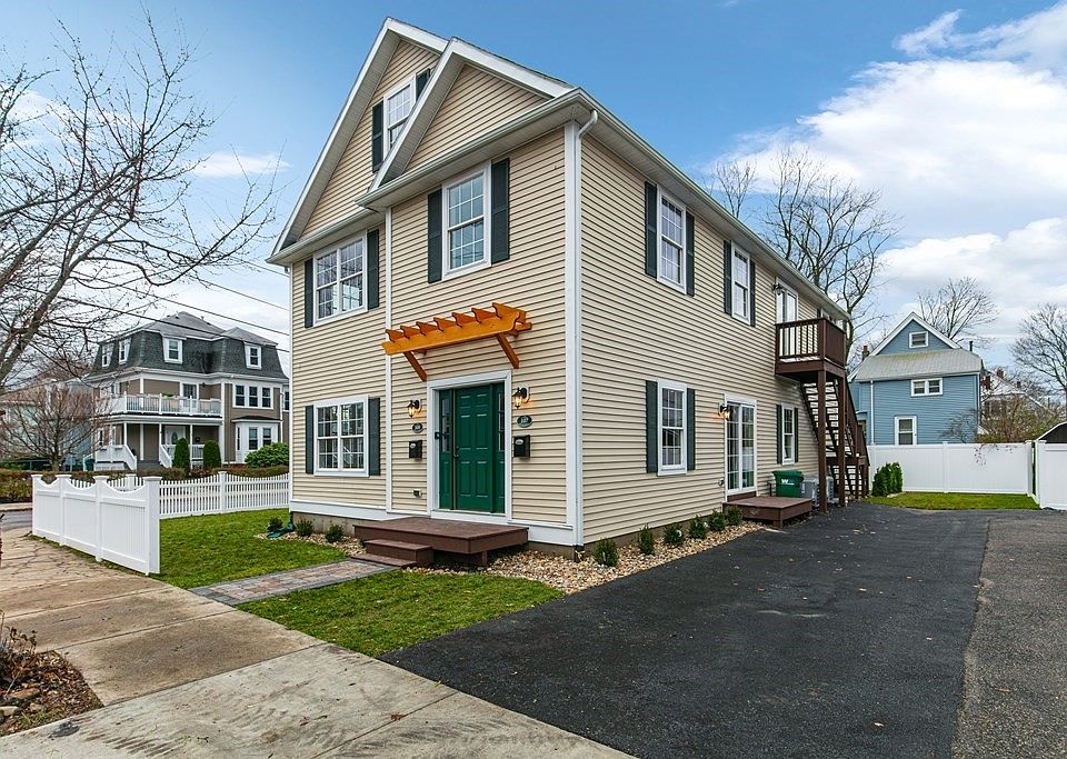 1st image of 107 Jerome St #107
