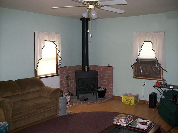 Wood burning stove