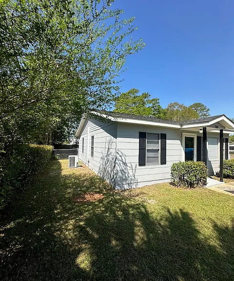 1200 Cannon Rd — Photo 2