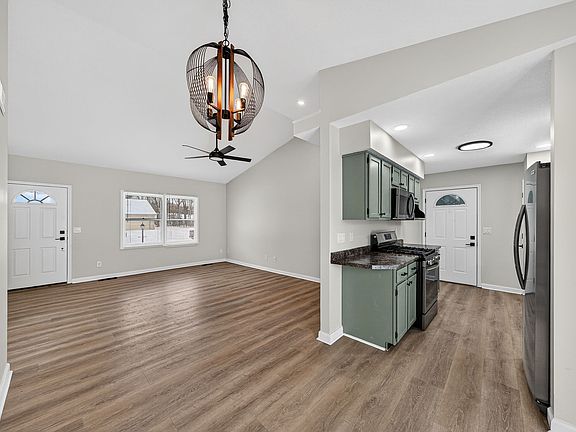 5th image of 10247 Long Meadow Ln