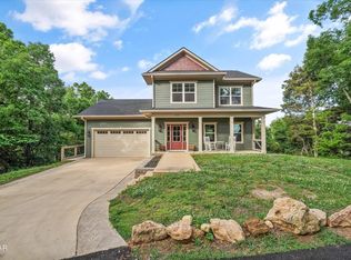 534 Panorama Dr, Sevierville, TN 37862