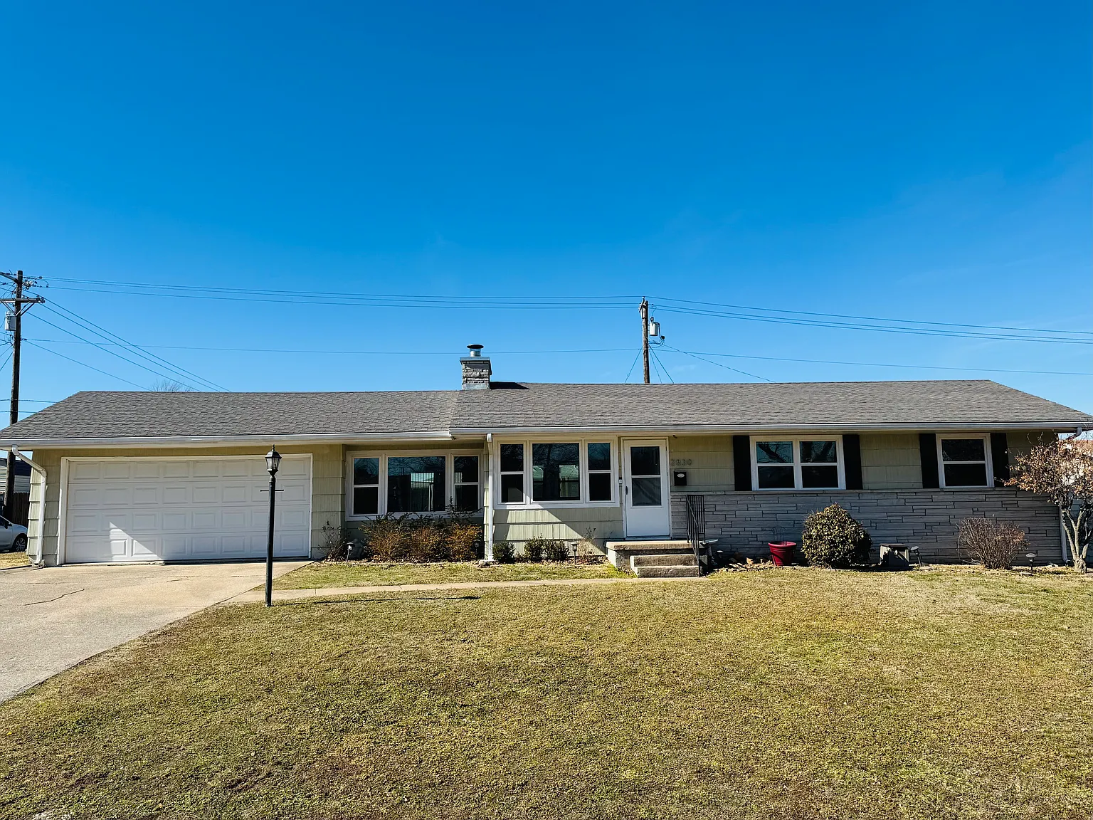 3 bed, 1550 sqft, $1,600 — Photo 1