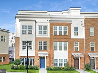 2521 Farmstead Dr #205, Rockville, MD 20850