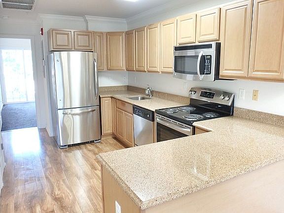 5th image of 132 Willow Ln #131
