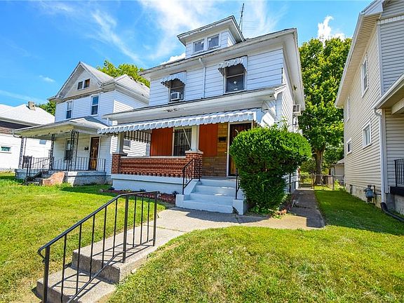 3rd image of 154 N Woodward Ave