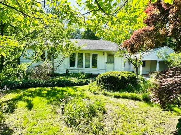 49905 North Ave, Macomb, MI 48042