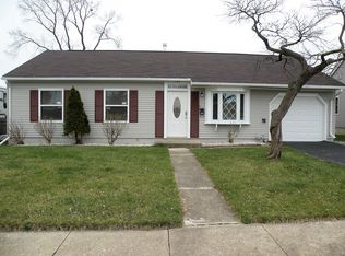 409 Montclair Ct, Romeoville, IL 60446