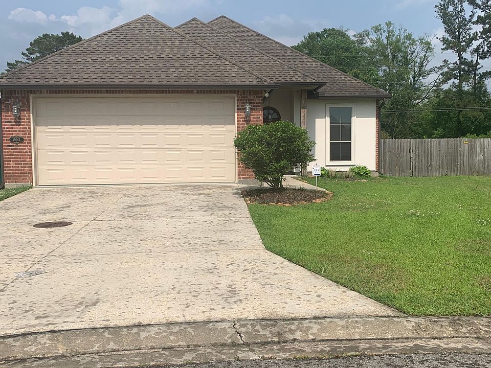 1st image of 15083 Garden Creek Dr