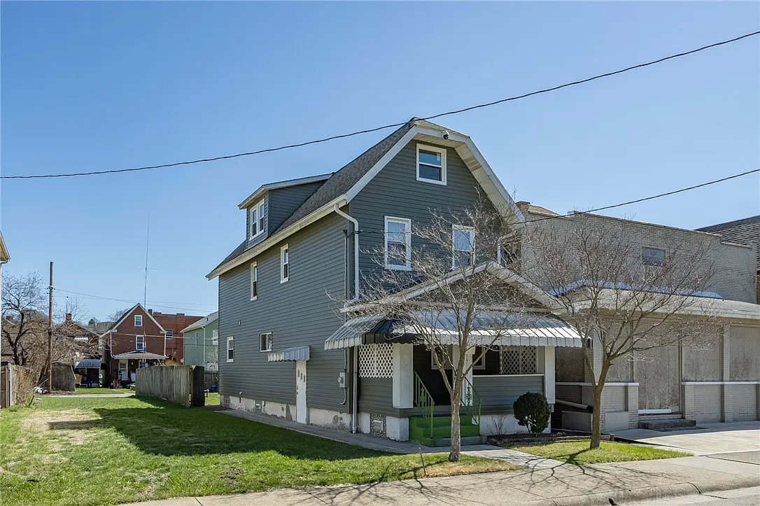1718 3rd Ave photo 1