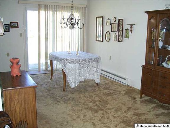 4th image of 622 Stamford Court #B