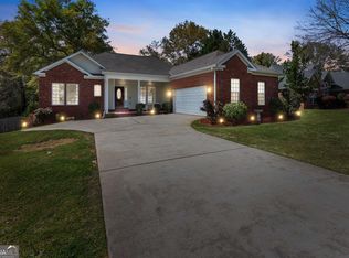 420 Southland Trl, Byron, GA 31008