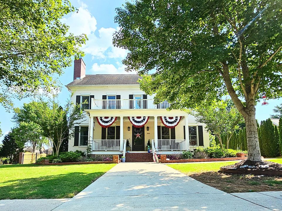 1st image of 3002 Brook Park Dr SE