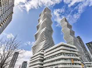 3883 Quartz Rd #208, Mississauga, ON L5B 0M4
