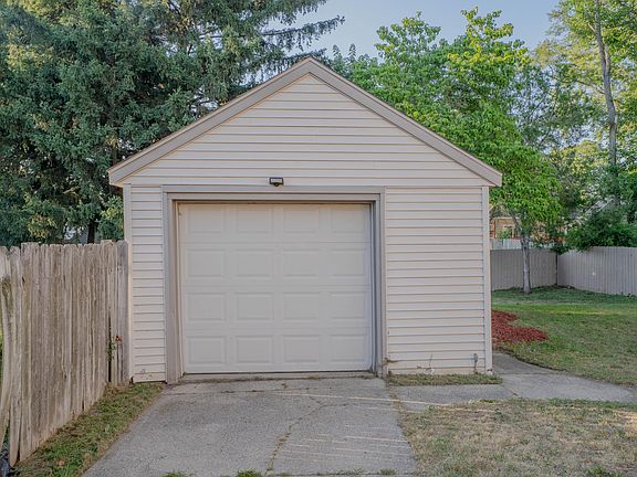 5th image of 1503 Ardmore St SE