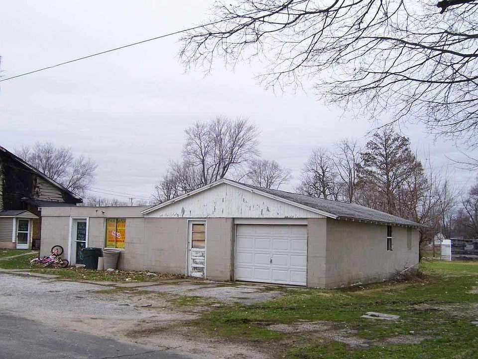 2nd image of 228 E Glendale St