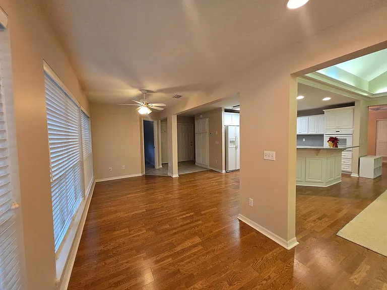436 SE 4th Ave — Photo 24