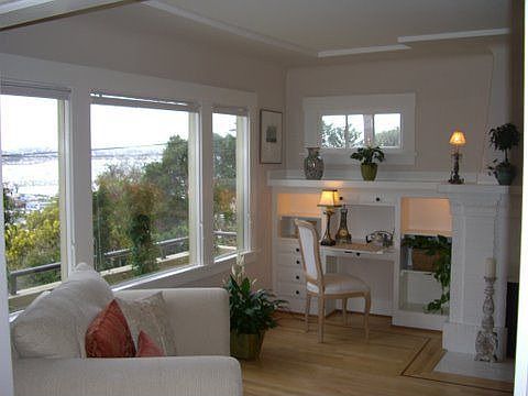 2nd image of 210 San Carlos Ave