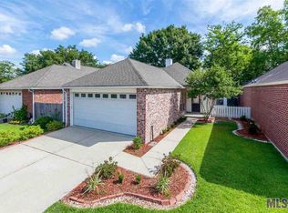 9362 Pecan Tree Dr, Baton Rouge, LA 70810
