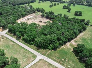 1311 Azalea Dr, Franklin, TX 77856