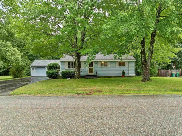 31 Riverlawn Avenue, Rochester, NH 03868