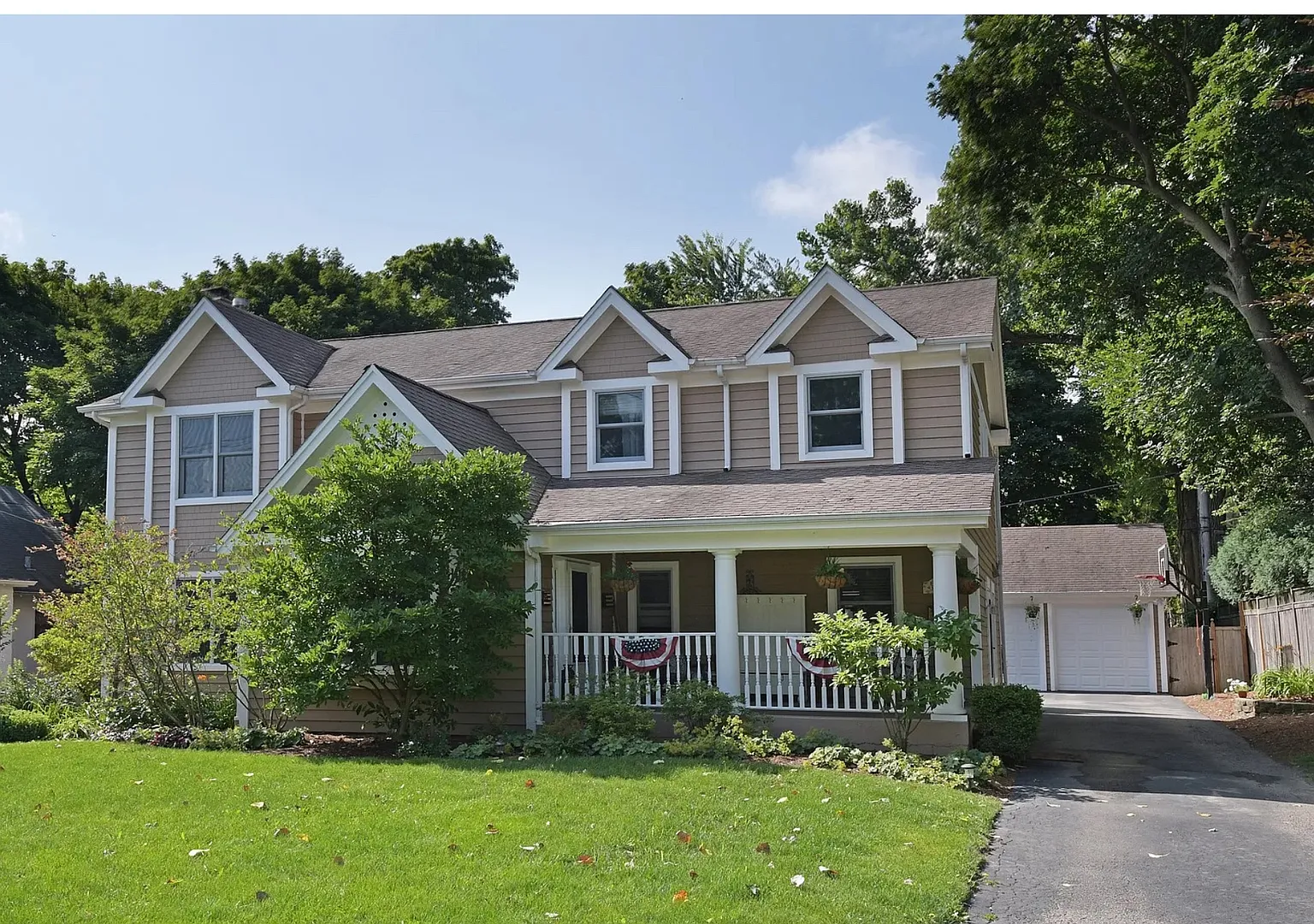 315 Scott St photo 1