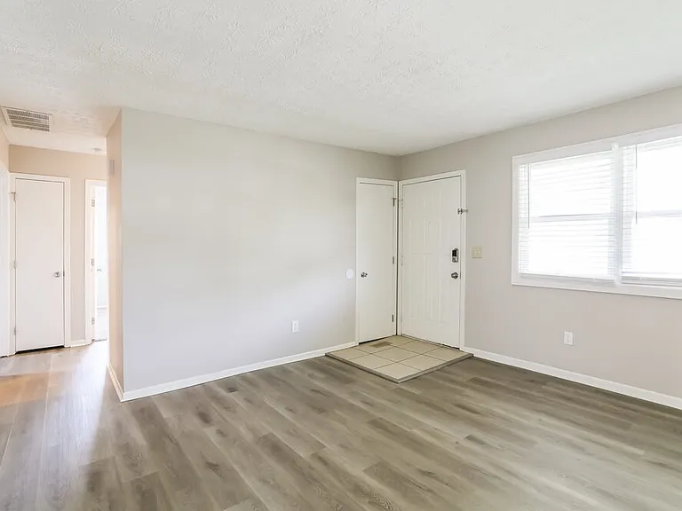 6615 Cedar Ct W — Photo 5
