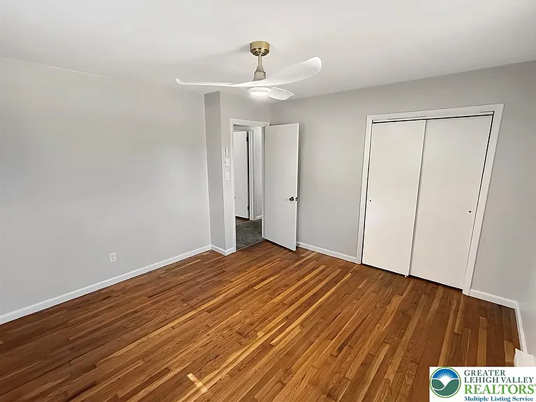 308 Hemlock Ln — Photo 14