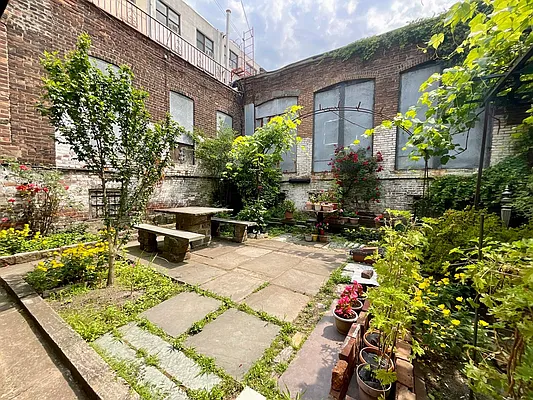 318 11th Street #1L