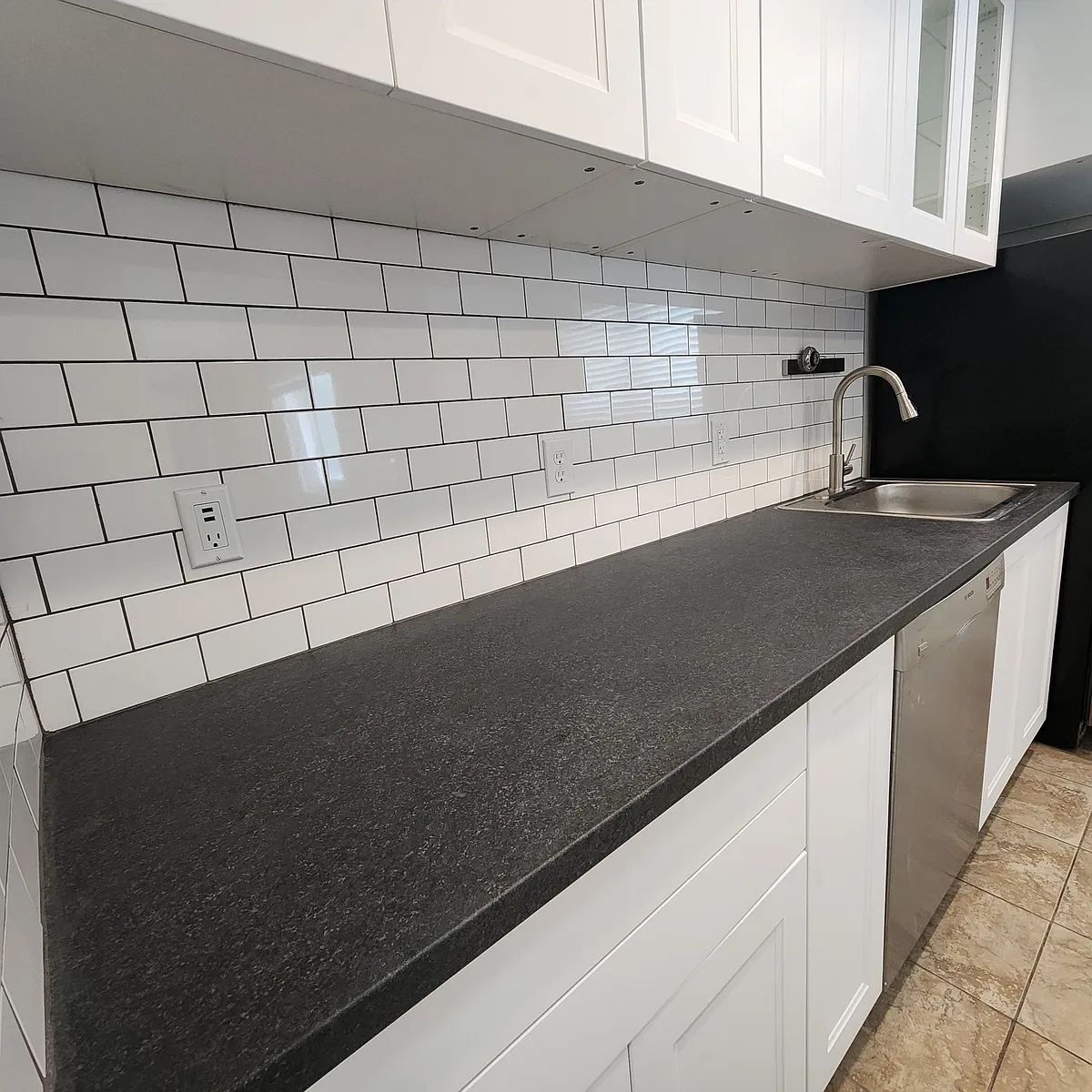 Building Photo - 150 E Wentworth Ave #1
