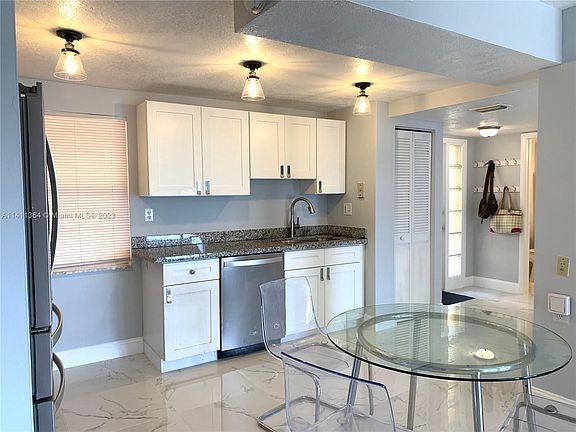 2nd image of 400 Commodore Dr APT 311