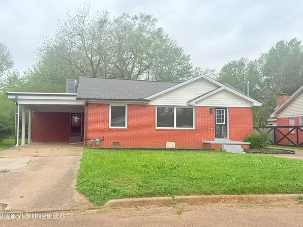 2135 Long St, Grenada, MS 38901