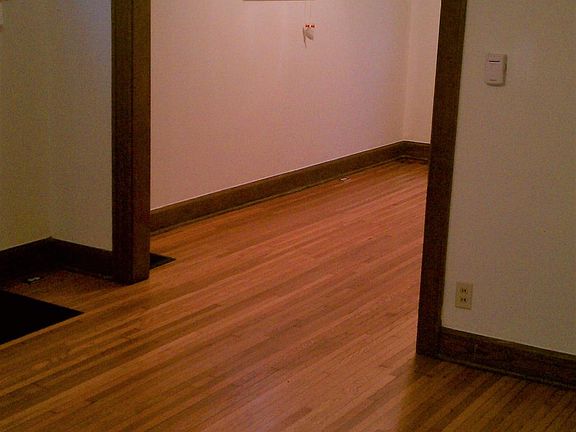 2nd image of 501 Wyandotte Ave