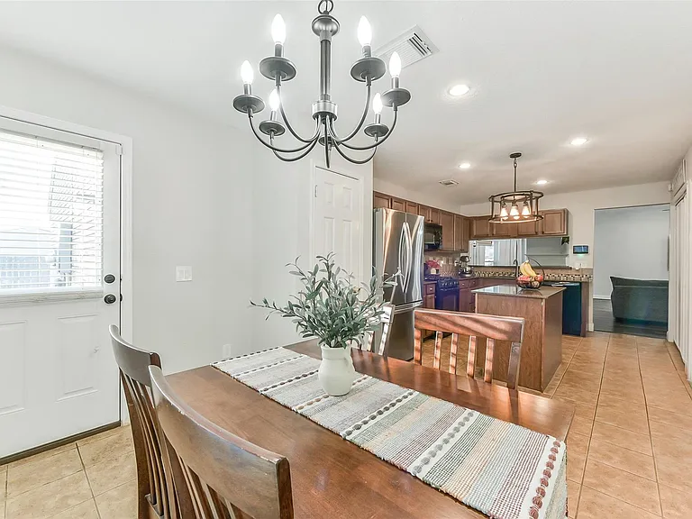 4010 Spring Branch Dr W — Photo 17