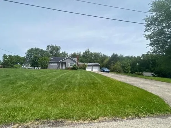 169 Ridgevue Rd, New Brighton, PA 15066