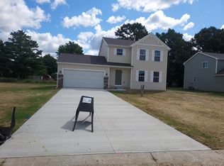 6105 Cousins Dr, Swartz Creek, MI 48473