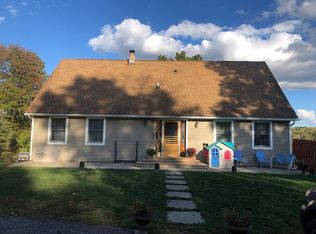 11 Abel Peters Dr, Clinton Corners, NY 12514