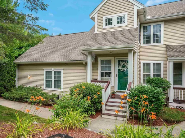 15 Bourne Drive, Bedford, NH 03110