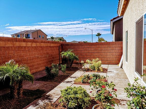 5th image of 8104 Hunter Hill Ct