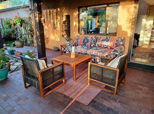 992 Avenida De Las Campanas, Santa Fe, NM 87507