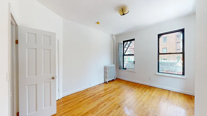 Rented by Bond New York | media 18