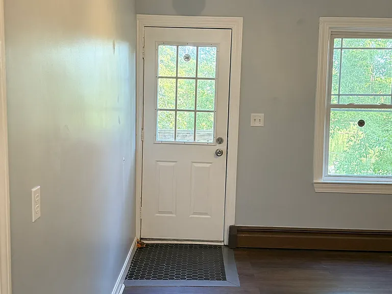 461 Aiken Ave #2 — Photo 6