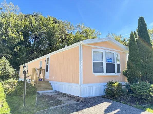 217 Valley View Dr #217, Oakdale, PA 15071