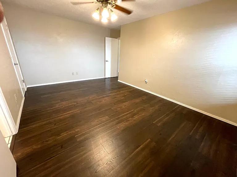 908 Cooper Ln — Photo 20