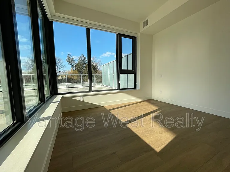 3699 Capozzi Rd #306 — Photo 14