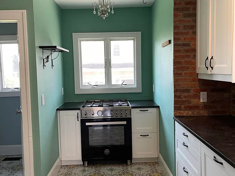 510 Blanchard Pkwy — Photo 14