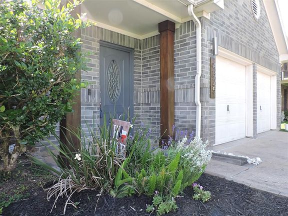 2nd image of 4325 Egret Dr